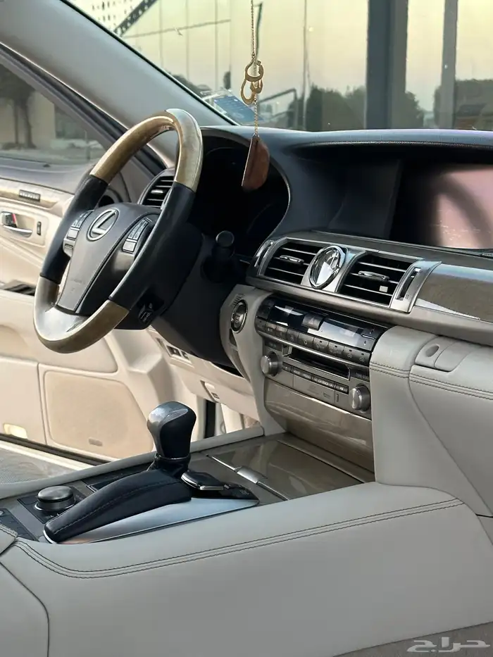 لكزس 2015 -LS460 لارج فل الفل داخل بيج 13