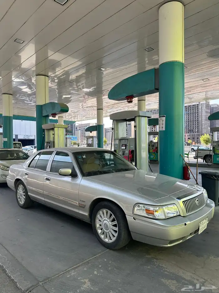 فورد قراند ماركيز 2011 0