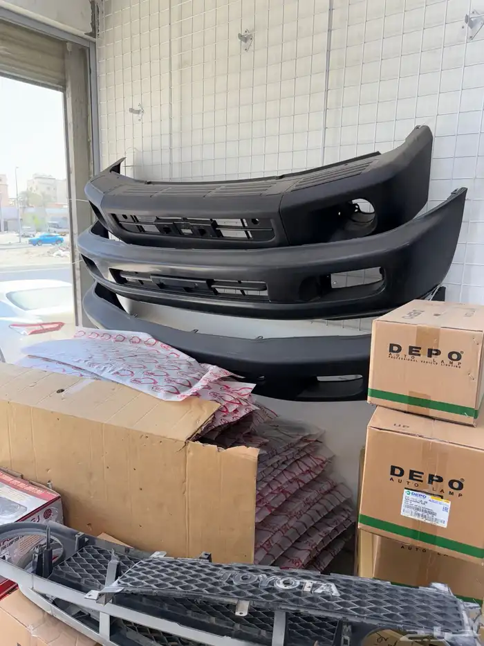 قطع غيار وديكورات كامري ولاندكروزر جديده 2005-2018 10