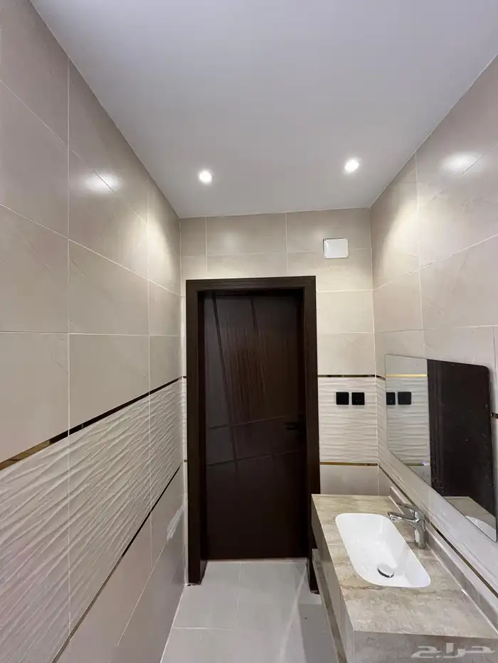 فيلا دورين على شارعين ركنية ولي العهد 7 20