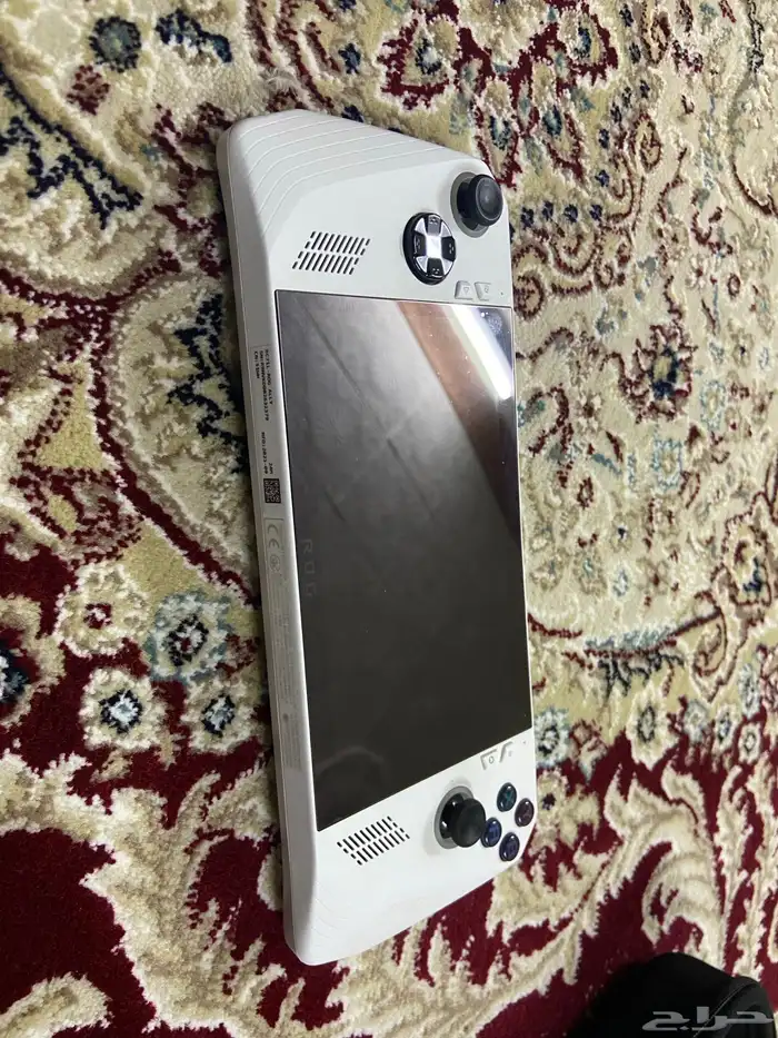 جهاز ألعاب محمول 2