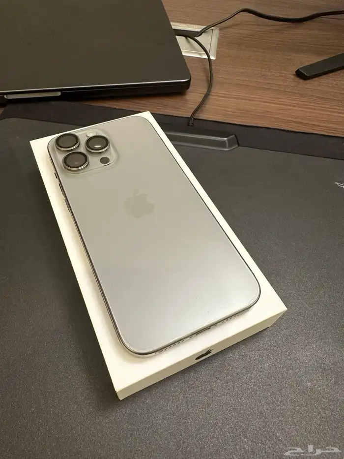ايفون 2