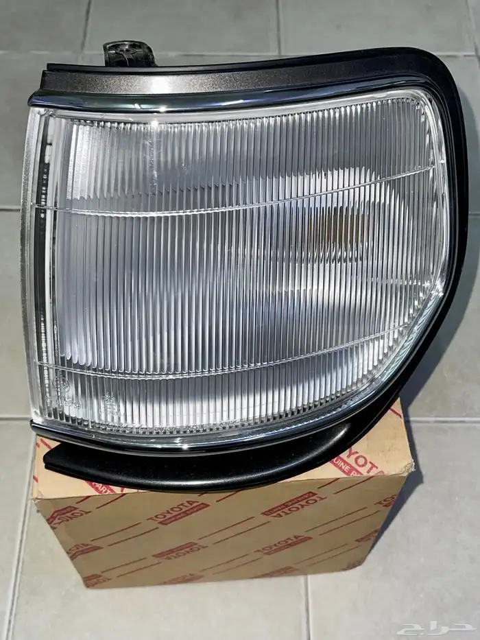 اسطب ركن امامي يسار لاندكروزر 90-94 جديد اصلي 1