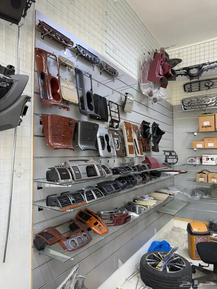 قطع غيار وديكورات كامري ولاندكروزر جديده 2005-2018 21