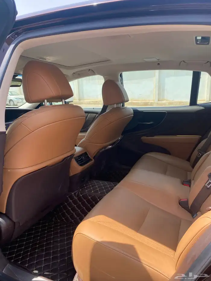 لكزس LS350 موديله 2019 12