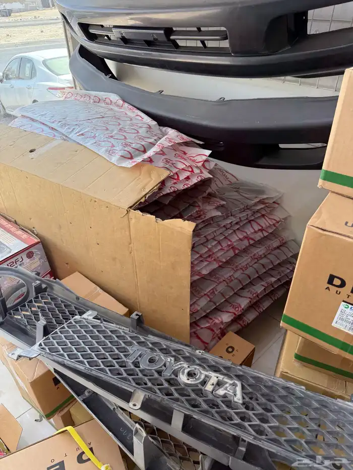 قطع غيار وديكورات كامري ولاندكروزر جديده 2005-2018 11