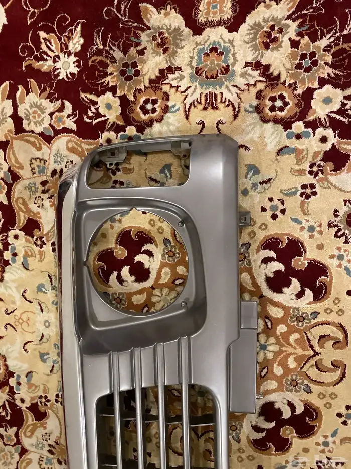 لبيع شبك نيسان من موديل 95-97 سليم الشبك ديبو والعلامه اصلي 3