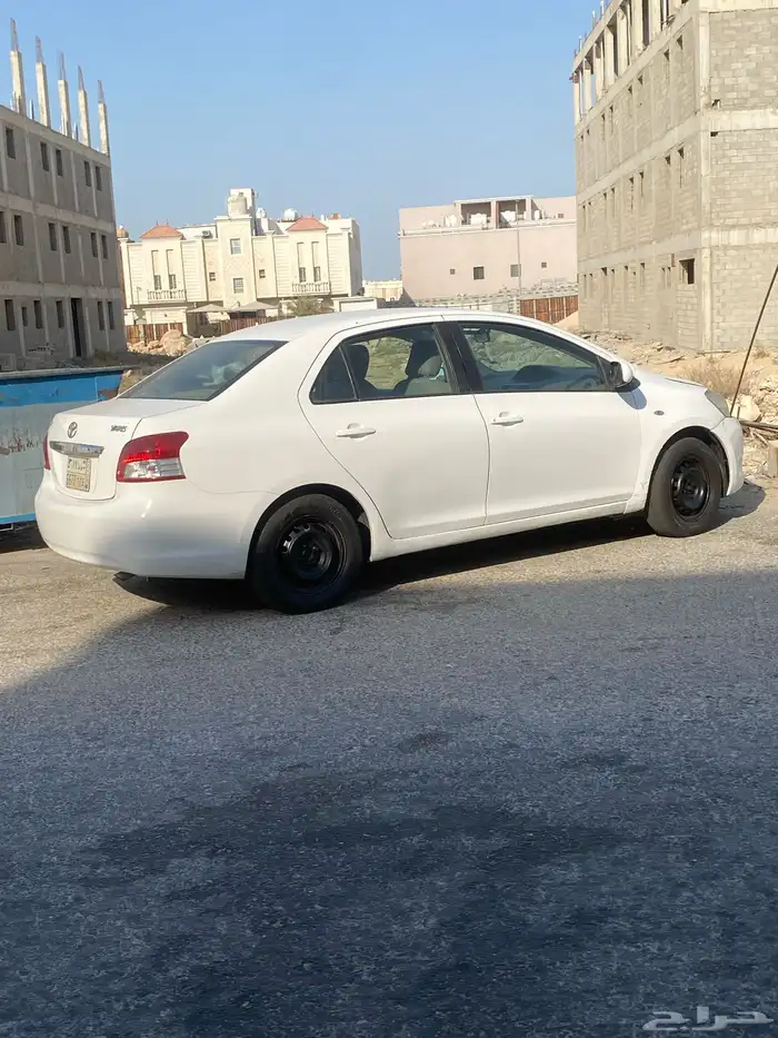 ياريس 2011 للبيع 0