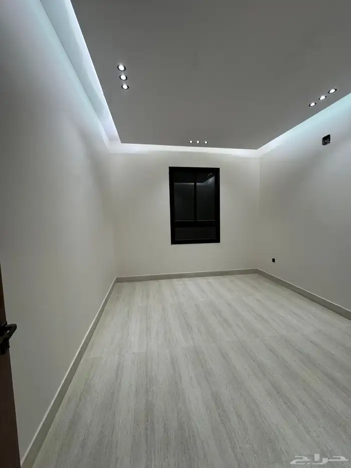 للبيع شقتين ب صك مساحه ممتازه 1