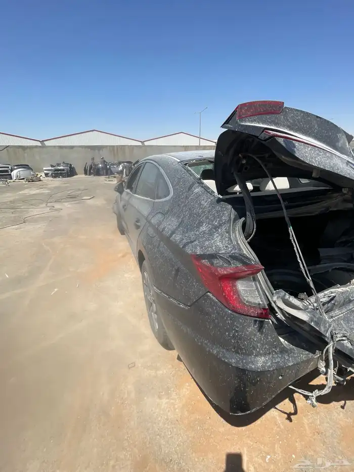 سوناتا 2022 لونها ازرق غامق تشليح قطع غيار 5