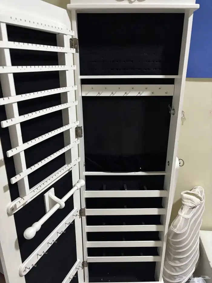 دولاب اكسسوارات 1