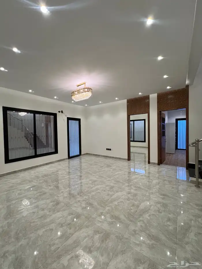 البيع فيلا تصميم جدا مميز وسعر لقطه منفصله تماما 18
