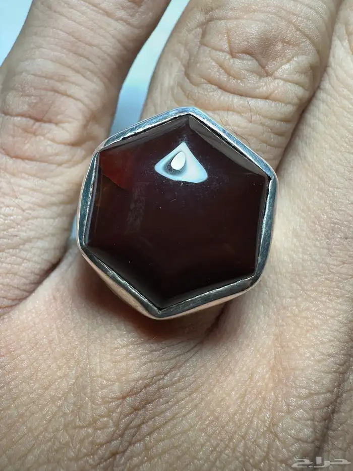 عقيق يماني كرزي قديم قطع سداسي 2