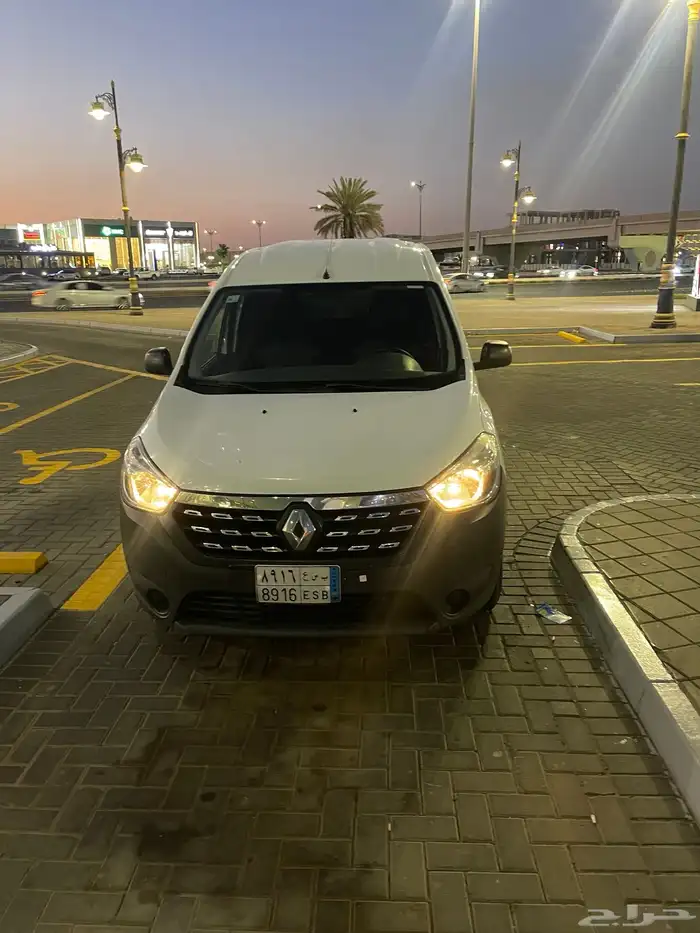 باص رينو 2021 0