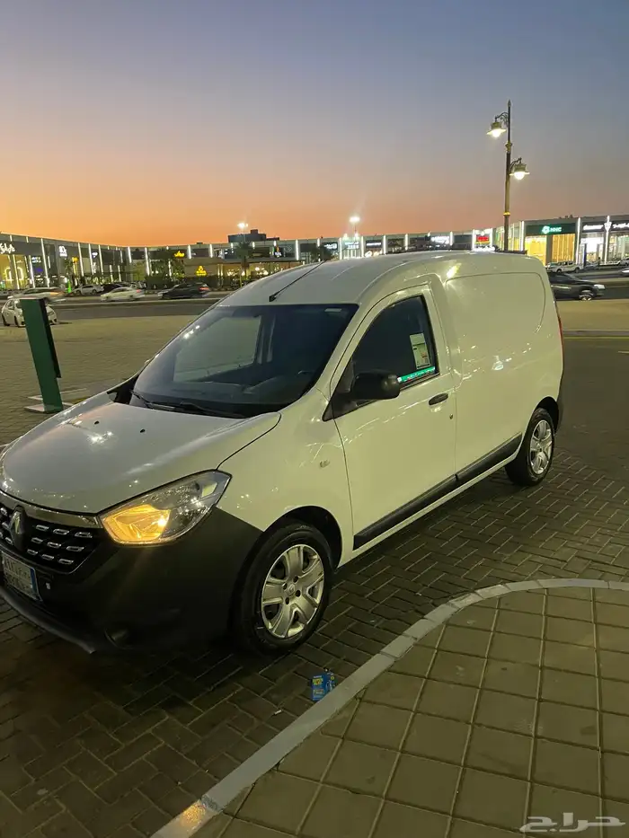 باص رينو 2021 1