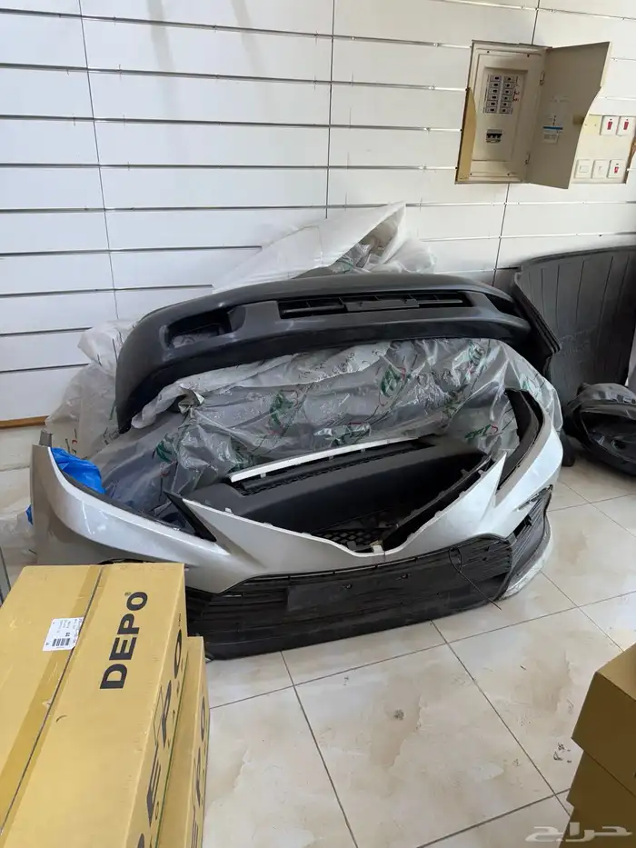 قطع غيار وديكورات كامري ولاندكروزر جديده 2005-2018 15