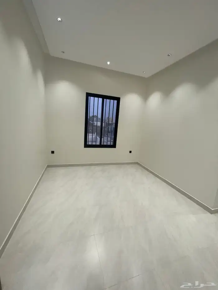 للبيع ارواف ارضيه وعلويه تشطيب ممتاز ابها المحاله 49