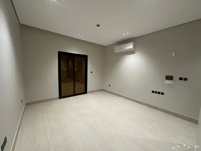 شقة في حي الرمال مشروع ديم 1ركاب مكيفات ومطبخ جديدة مودرن 2