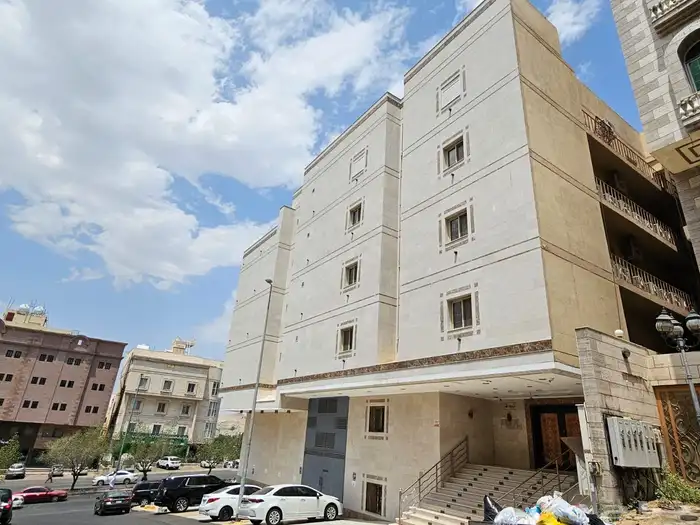 فرصة نادرة من قلب مكة عمارة تجارية للبيع 12