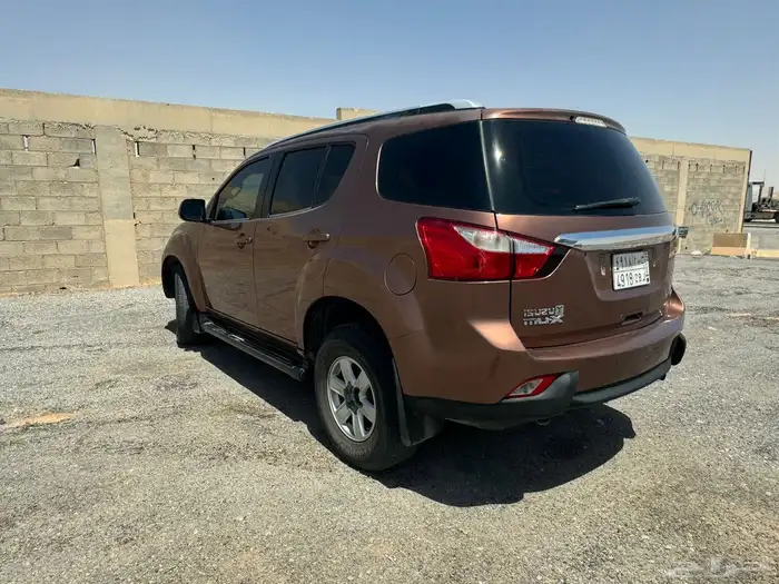 ايسوزو جيب 2015ديزل. 3