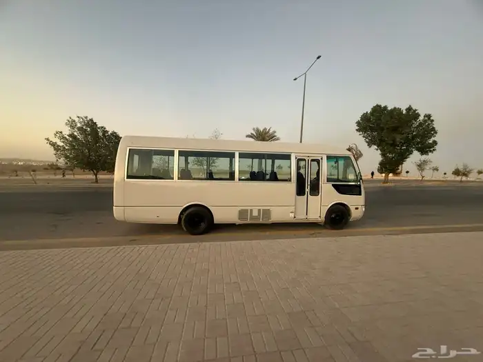 باص ميتسوبيشي روزا 2014 30 راكب 7
