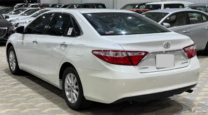 تويوتا كامري ليميتد 2017 13