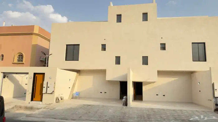 دور ارضي للبيع مساحه واسعه ب 930 الف 3