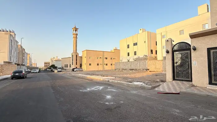 ارض للبيع في المدينه المنوره حي عين الخيف 2