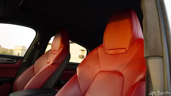 Porsche Cayenne Coupe GTS 13