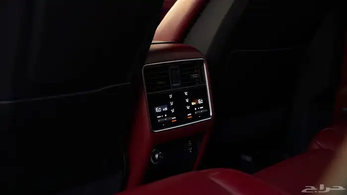 Porsche Cayenne Coupe GTS 17