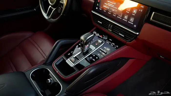 Porsche Cayenne Coupe GTS 18