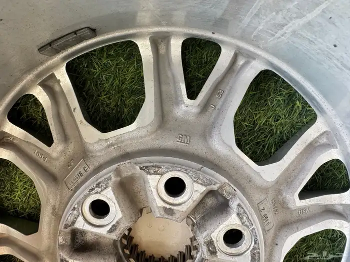 جنوط جمس يوكن موديل 2020مقاس 18اصلي وكاله شد بلد 4