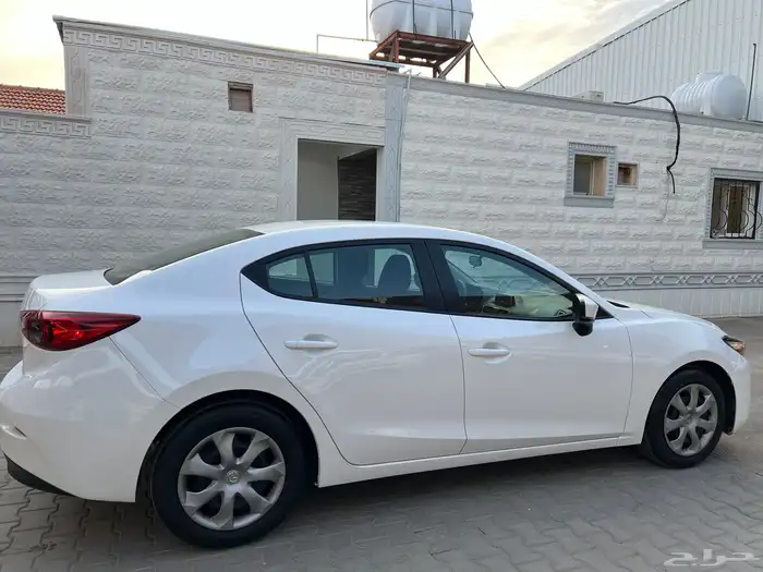 مازدا 3 2019 نظيف جدا لدى قمة الاطلال 9