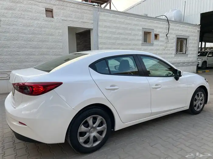مازدا 3 2019 نظيف جدا لدى قمة الاطلال 8