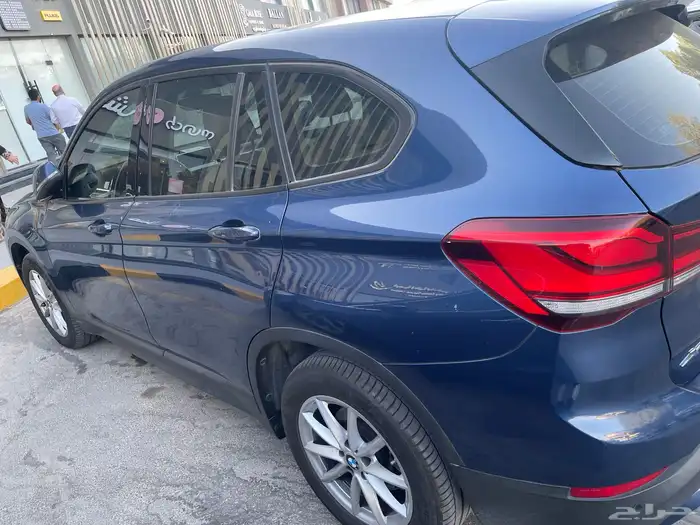 للبيع BMW X1 2022 sDrive20i 9