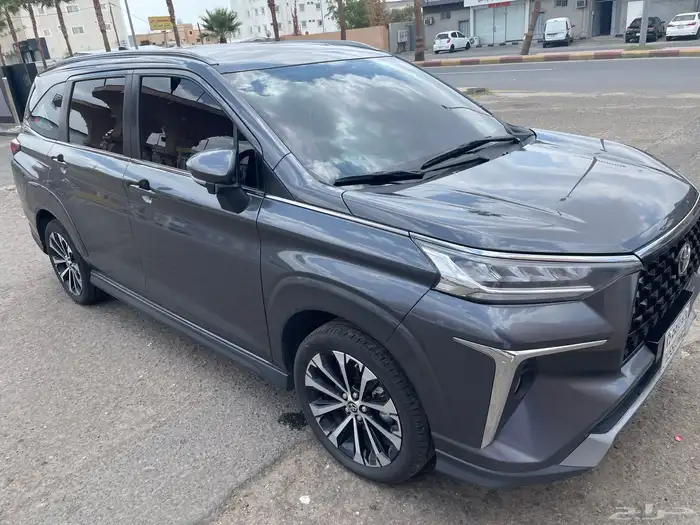 تايوتا فليوز 4