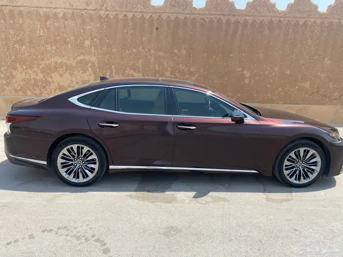 لكزس LS350 موديله 2019 21