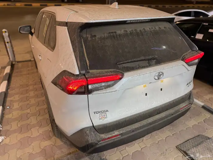 تويوتا راف فور ستاندر دبل بنزين عروض اليوم الوطني الاقل 6