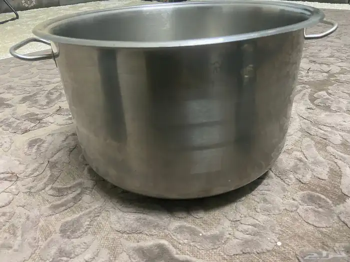 طقم بهارات مع قدر كبير 0