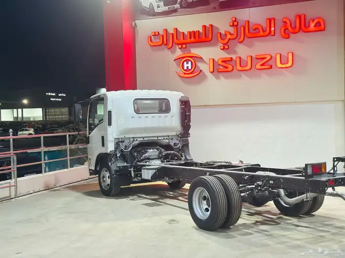 ايسوزو دينا 4طن طويل 2025 2