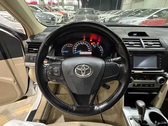 تويوتا كامري ليميتد 2017 6