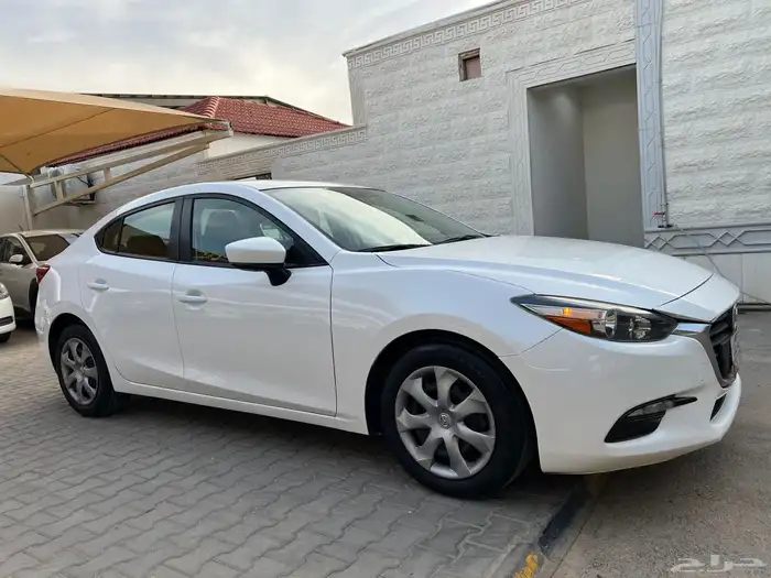 مازدا 3 2019 نظيف جدا لدى قمة الاطلال 4