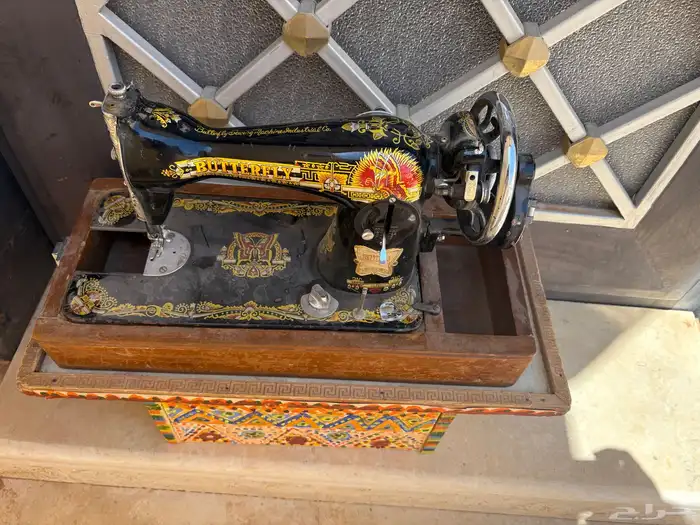 مكينه خياطة ام فراشة مع الدرج 1