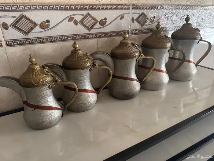 العرض الاول خمس دلال حب الرمان والثاني مقادع والثالث مداخن 3