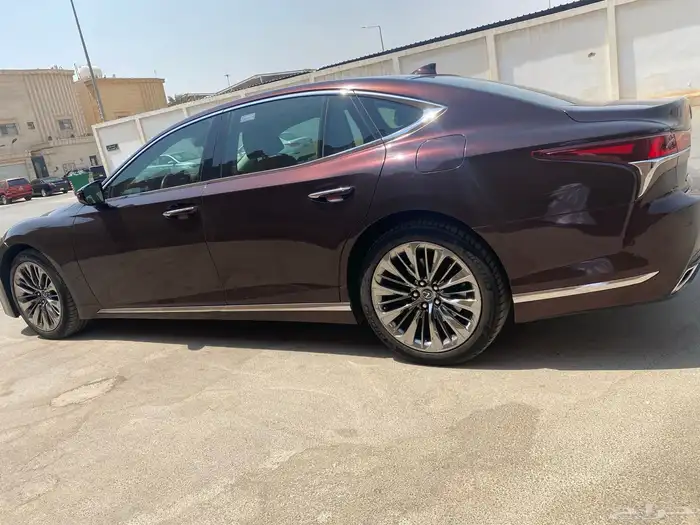 لكزس LS350 موديله 2019 11