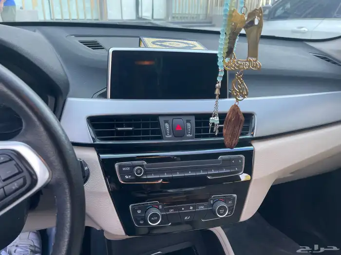 للبيع BMW X1 2022 sDrive20i 1