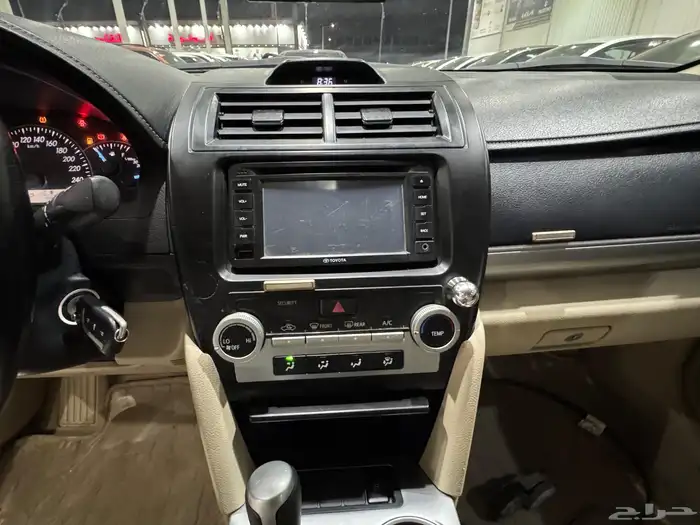 تويوتا كامري ليميتد 2017 7