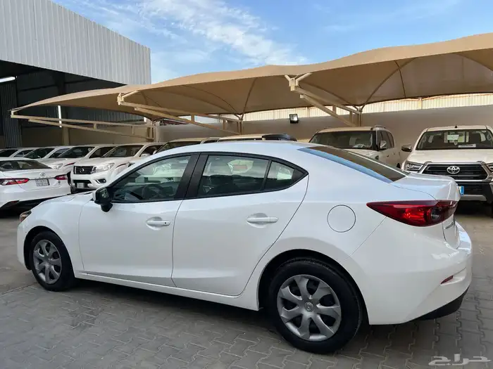 مازدا 3 2019 نظيف جدا لدى قمة الاطلال 15
