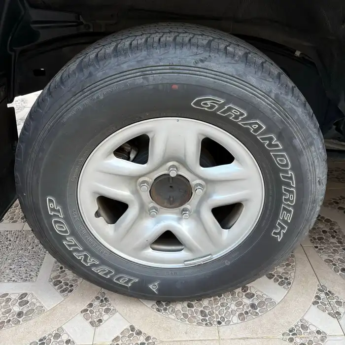 جي اكس 2010 بريمي مخزن ( تم البيع ) 9