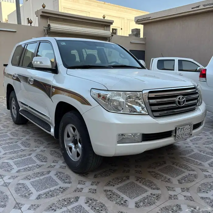 جي اكس 2010 بريمي مخزن ( تم البيع ) 1